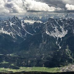 Flugwegposition um 12:39:10: Aufgenommen in der Nähe von Gemeinde Assling, Österreich in 2811 Meter